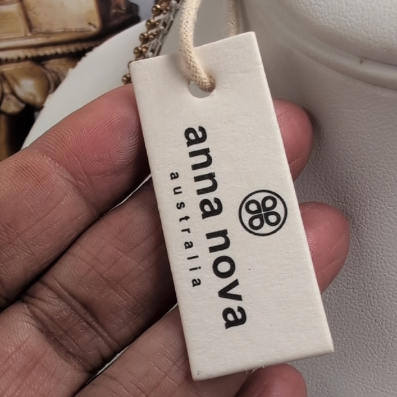 Brown and Gold Layered Necklace with Dainty Chains - Picture 4 of 7